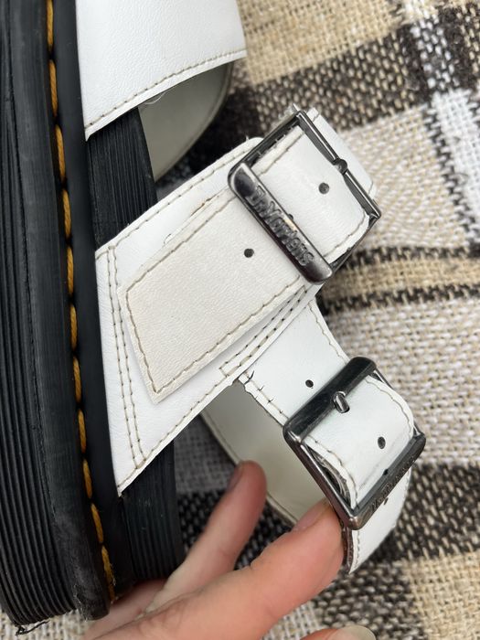 Білі сандалі Dr. Martens Voss II 38 розмір