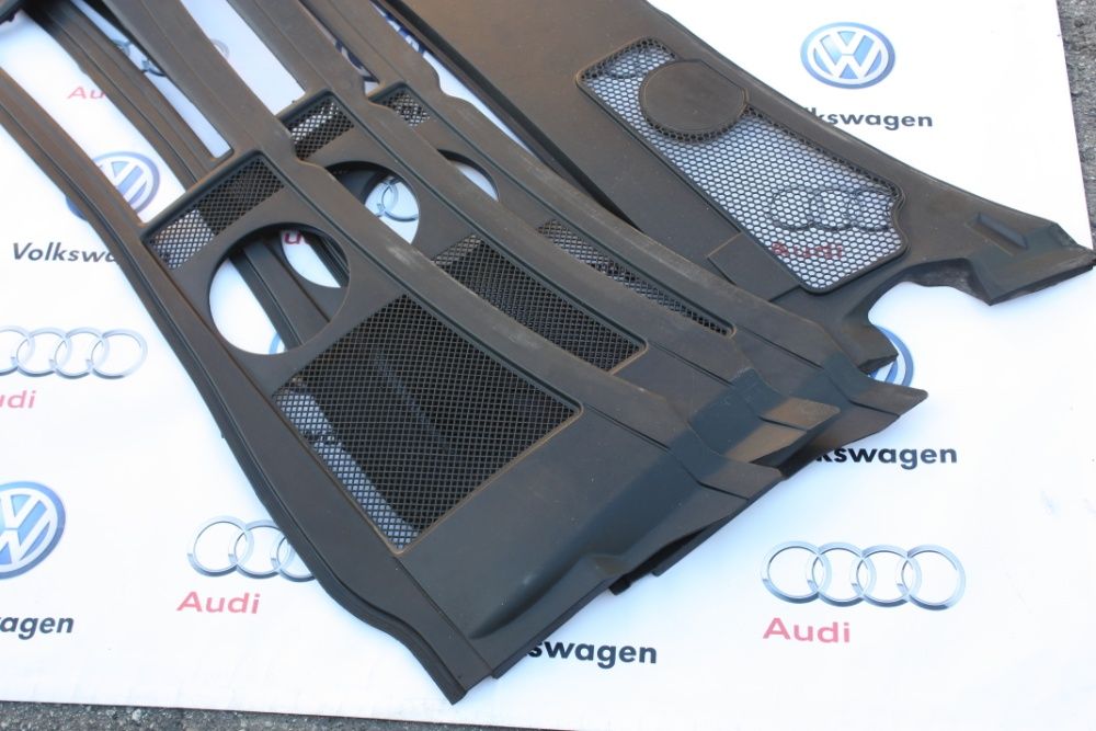Жабо Audi  A6 C5/запчасти