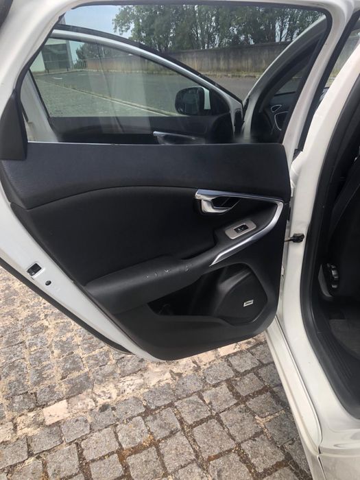 Volvo V40 — fotografia 8