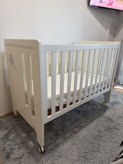 Berço + comoda bebe impecáveis