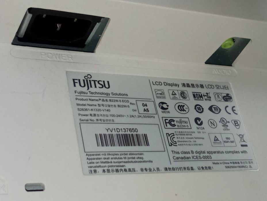 Fujitsu SCENIC VIEW B22W-5 / monitor 22 cale 1680x1050 sprawny solidny