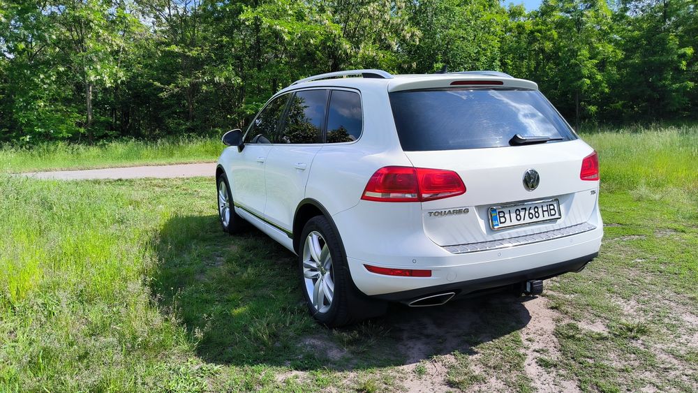 Продам Volkswagen TOUAREG 2012р  3.0 D