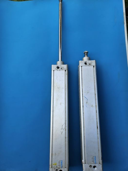 Siłowniki pneumatyczne FESTO DNC-100-500-PPV-A 2 szt. 12 bar