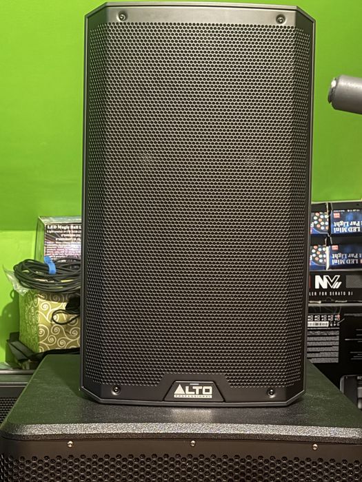 Alto professional ts312 2000w