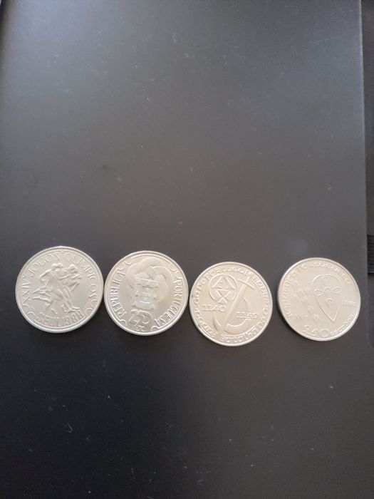 2 moedas de 250 escudos