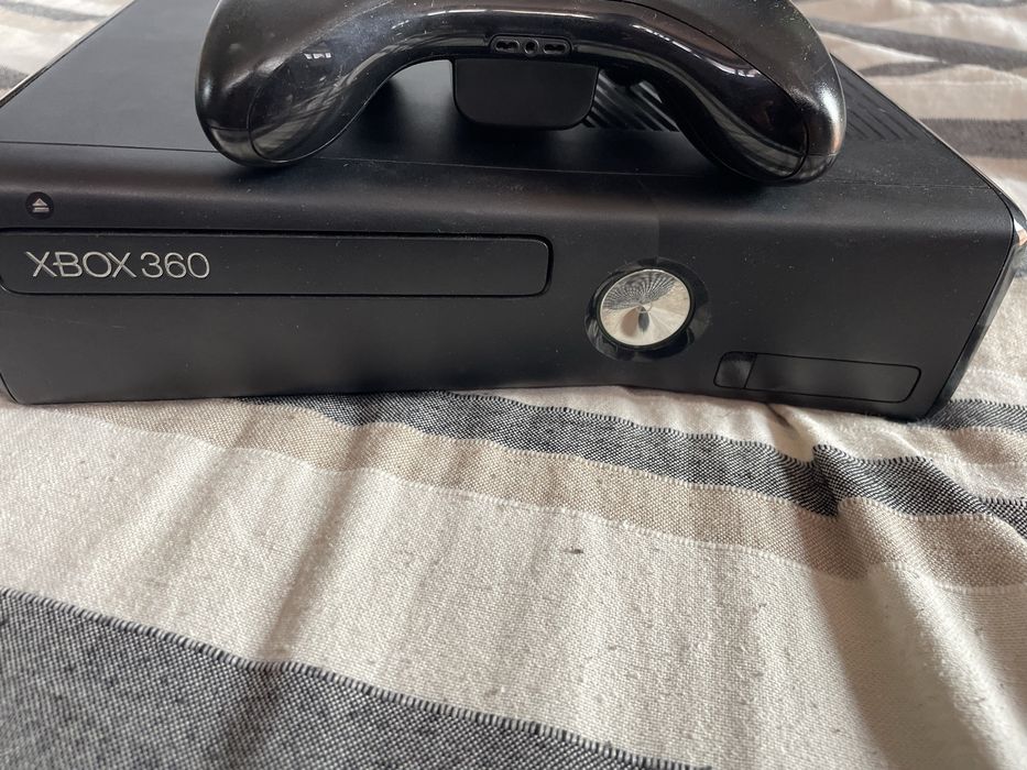 XBox 360 + comando + Kinect