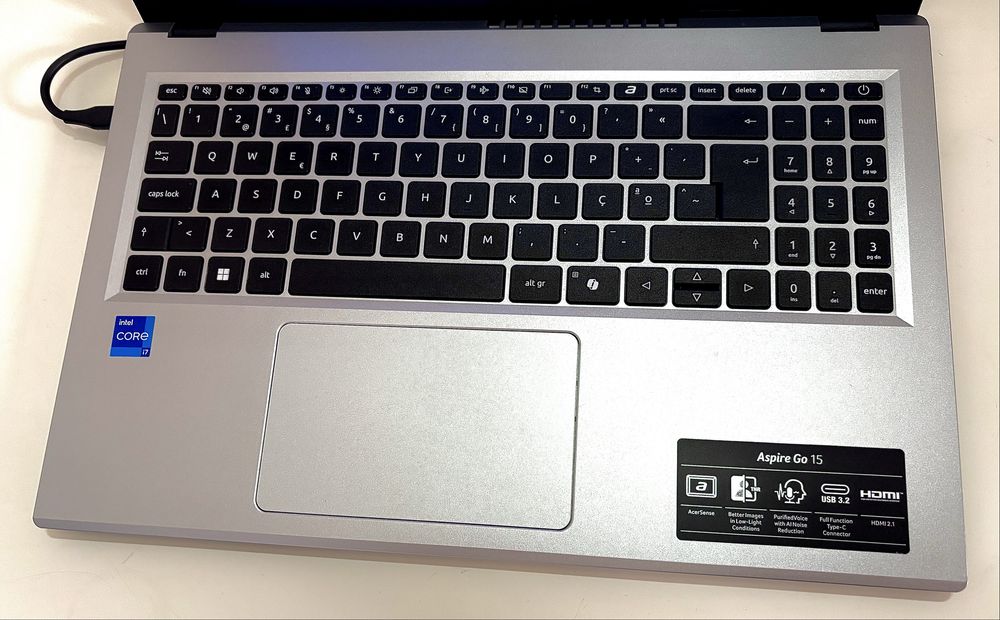 Portatil Acer Aspire Go 15 i7 • 16GB RAM • SSD 1TB • Estado Novo