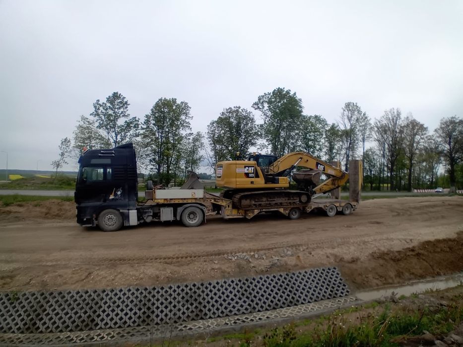 Transport niskopodwoziowy Niskopodwozie Pomoc Drogowa Holowanie 24h/7