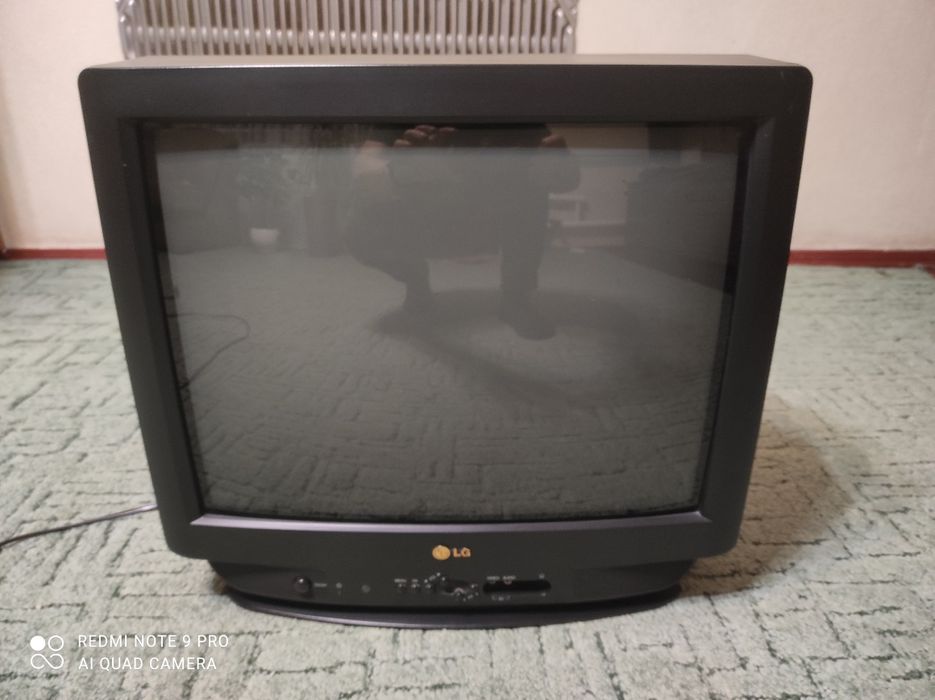 Телевізор LG  CF21F60IL