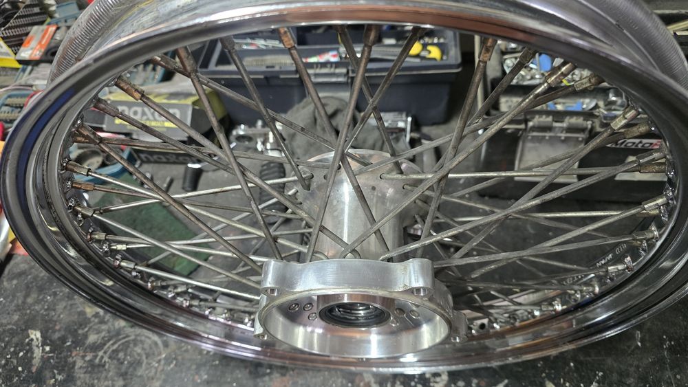 Felgi Honda Shadow VT 600 PC21