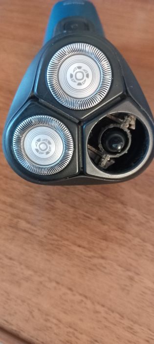 Продам бритву філіпс