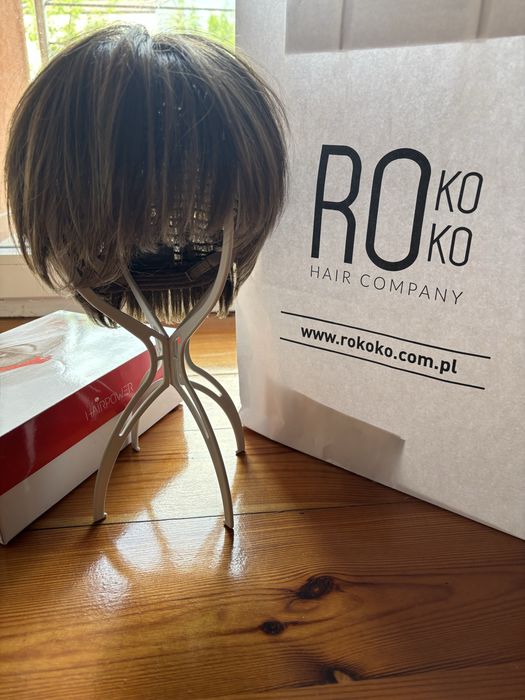 Peruka rokoko krotka