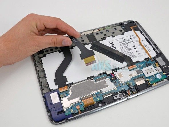 Ремонт планшетів ноутбуків телевізорів корпус ноутбука заміна екрана