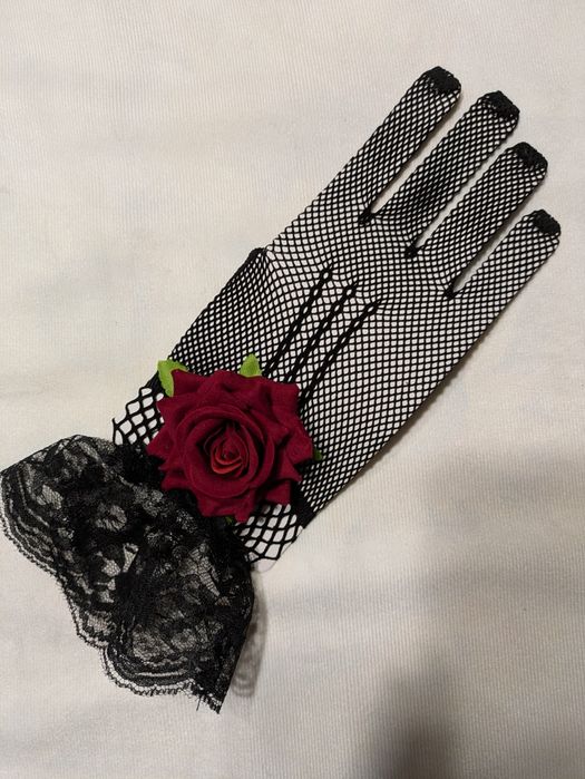 Rękawiczki koronkowe kabaretki z aksamitną różą, nowe