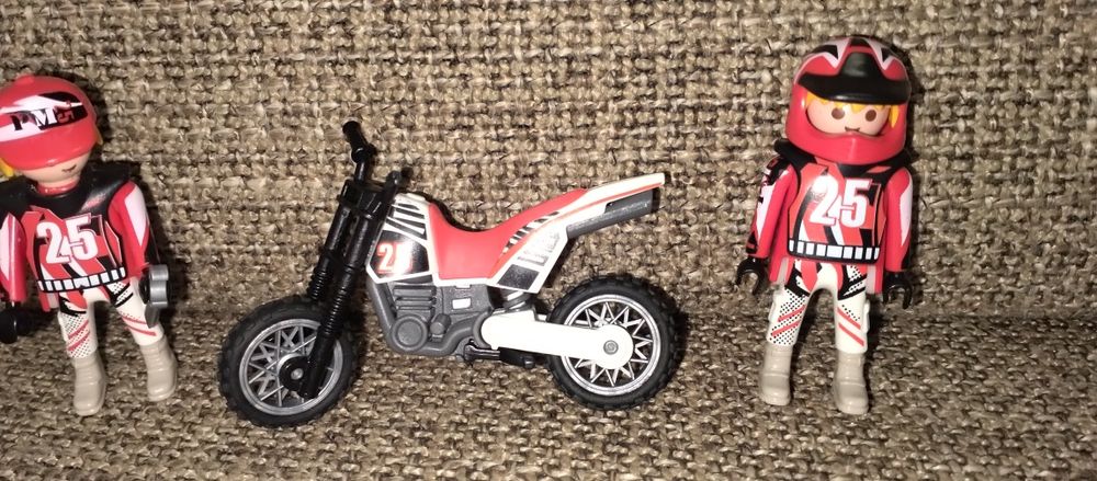 2 Playmobil + mota racing