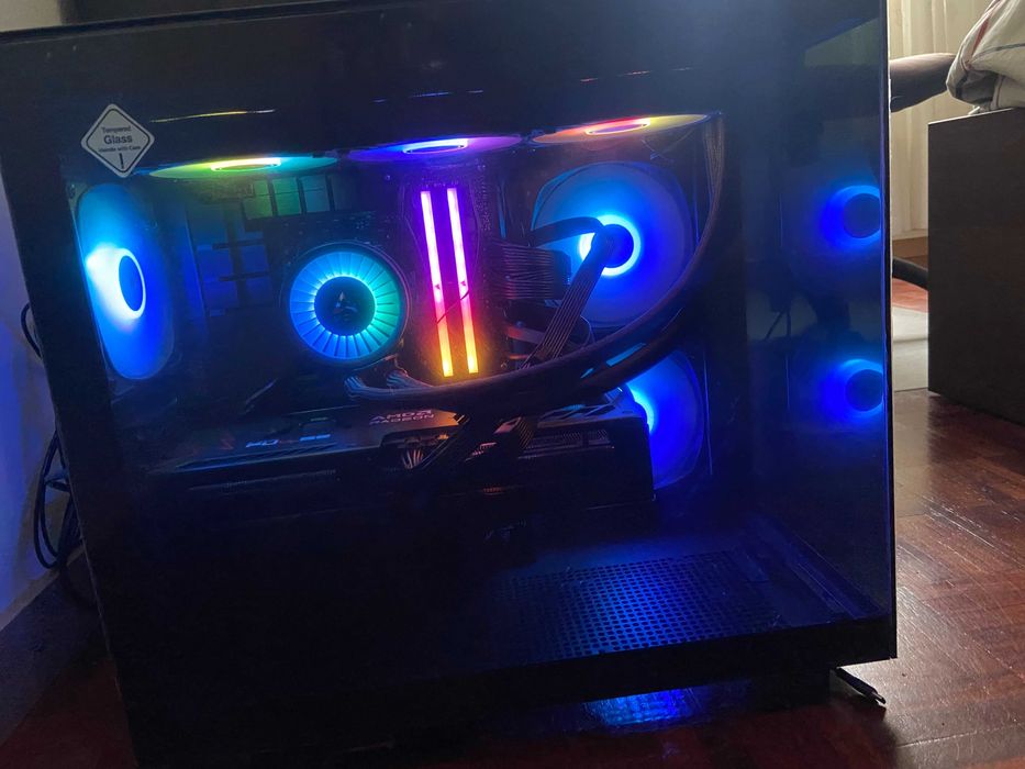 PC Gaming - Ryzen 7 7700 / Radeon RX 9070 XT