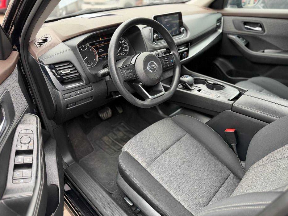 Nissan Rogue SV 2021