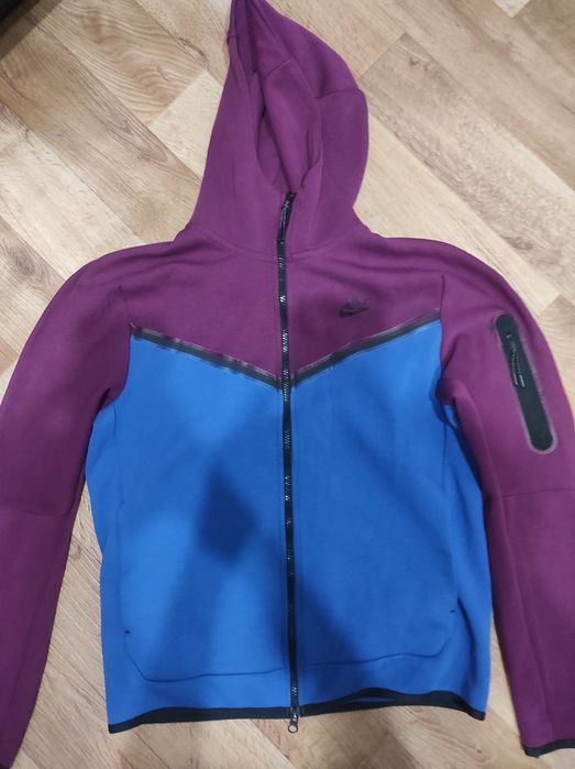 Продам Nike Sportswear Tech Fleece Hoodie
