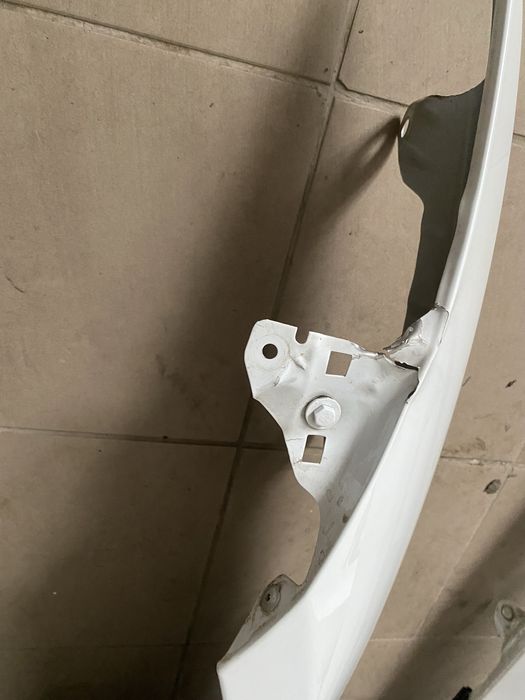 Крило переднє ліве Tesla Model S  2012-2020