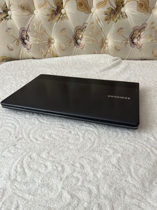 ноутбук samsung np300e5a