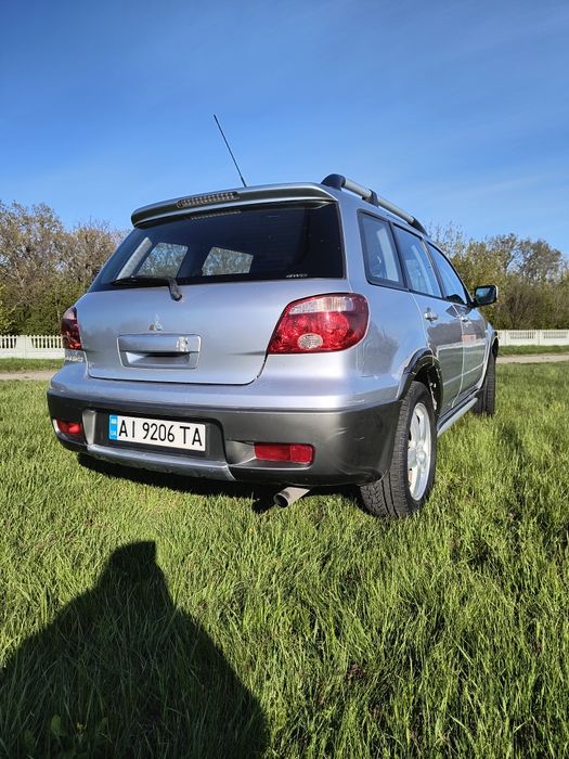 Продам Mitsubishi  Outlander 1