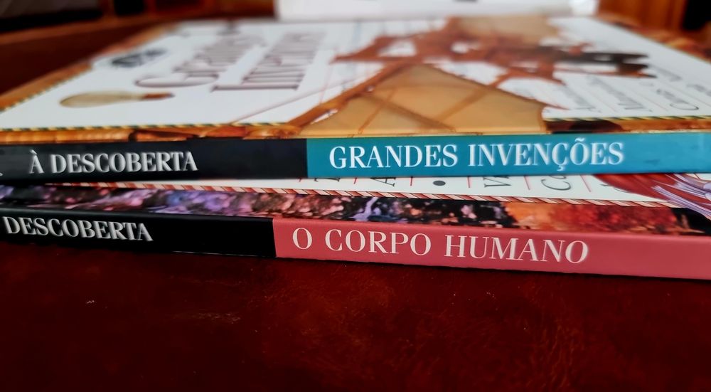 Lote 2 Livros Enciclopédia À Descoberta (1€ para despachar / Erro de Fábrica)