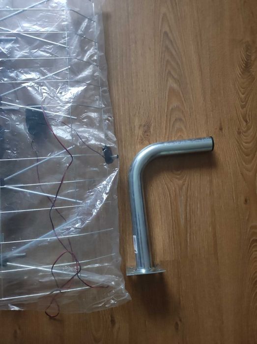 Antena siatkowa wraz z uchwytem