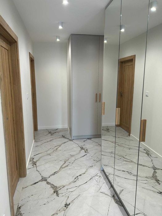 2 pokoje 1-osobowe w mieszkaniu 3-osobowym