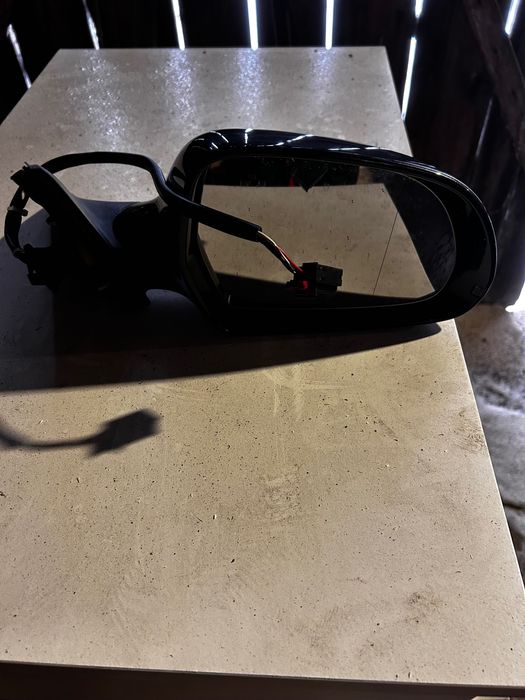 Lusterka a4 b8 prawe+ lewe gratis