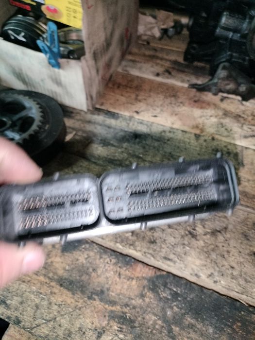 Блок управління двигуном seat altea 03g906021jf 0281013622