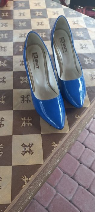 Buty damskie M But 38