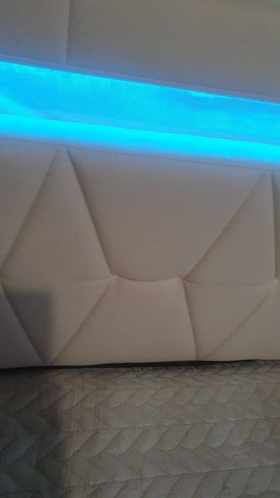 Cama casal grande, nova.