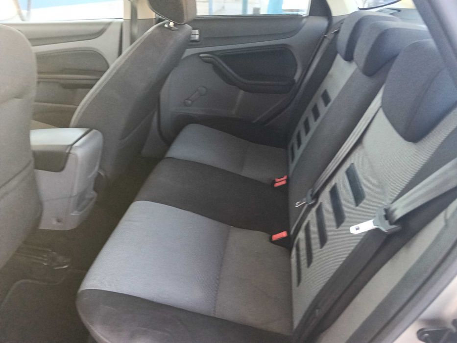 Ford focus 2009528039571956715523
