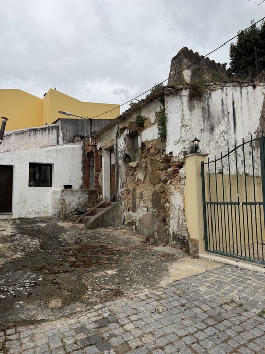 Moradia  centro de Azambuja 5m a pé da estação