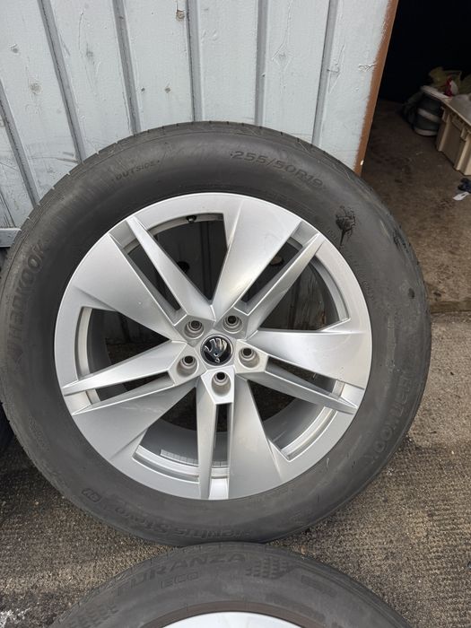 Шини різноширокі 235 55 255 50 R19 VW ID4 ID5 Audi Q4 Skoda Enyaq Unyx