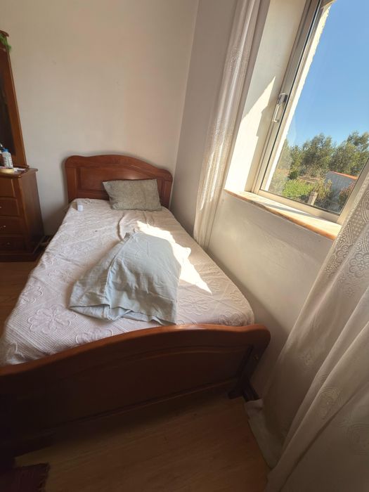 Quarto de solteiro vendo tudo junto ou separado