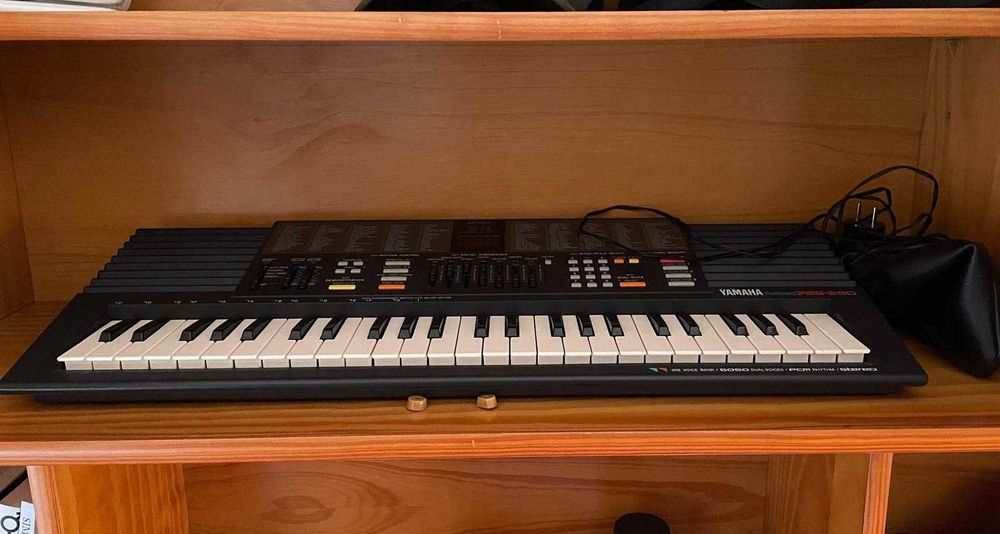 Yamaha PortaSound PSS-390 - Sintetizador FM (teclado) Massamá E