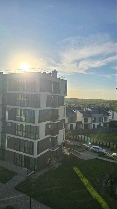 Продаж сучасної квартири-студії ЖК Grand Village