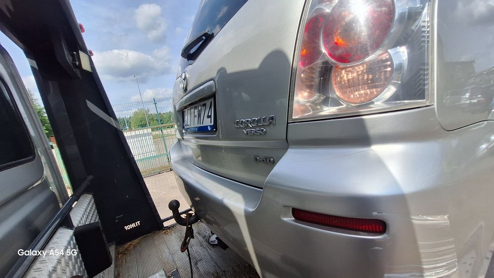 Toyota Corolla Verso 2.2 dcat części przód kompletny drzwi silnik wtryski