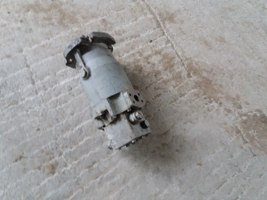 Hydromotor Jazdy SMF Silnik Hydrauliczny Koparka Koparko Ładowarka Fad