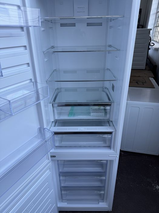 Powystawowa.Lodówka Electrolux No Frost. A++ 201cm.Gwarancja.Transport