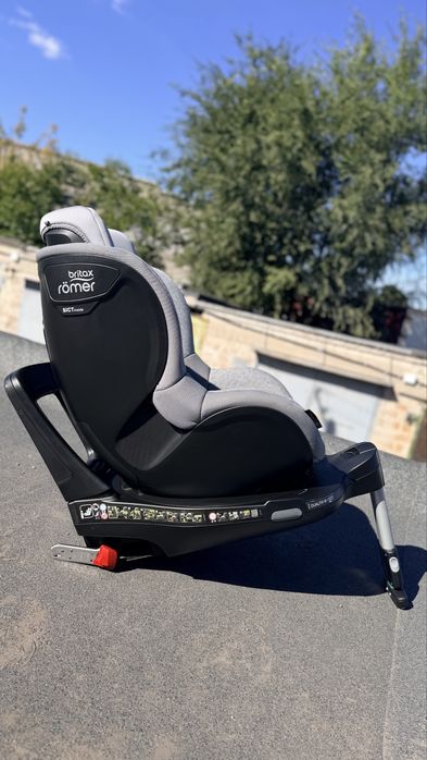 Автокрісло  Britax Römer DUALFIX M i-SIZE Grey/Graphite Marble