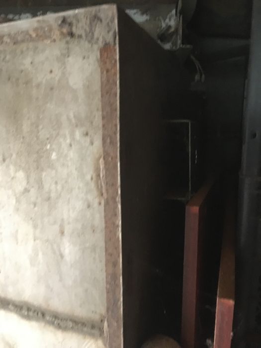 Кузов для легкового прицепа из нержавеющей стали.