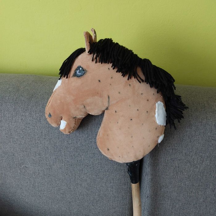 Hobby horse beżowy A3 na kiju
