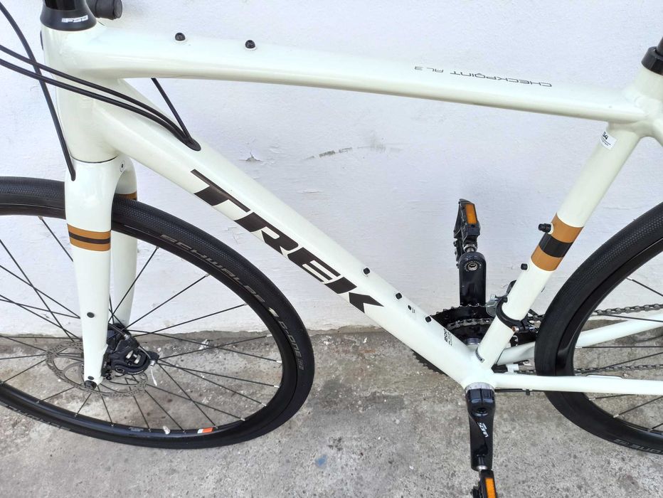 Rower gravel przełaj Trek Checkpoint AL3 koła 28 na M 165-180 cm