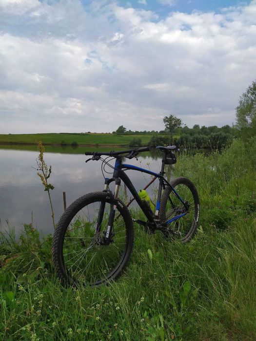 Велосипед колеса 29", рама XL,  вилка Rock Shox