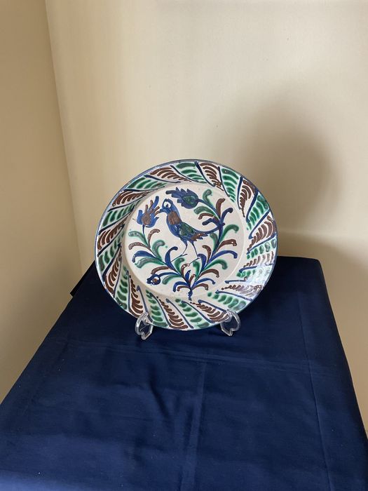 Prato faianca figura ave