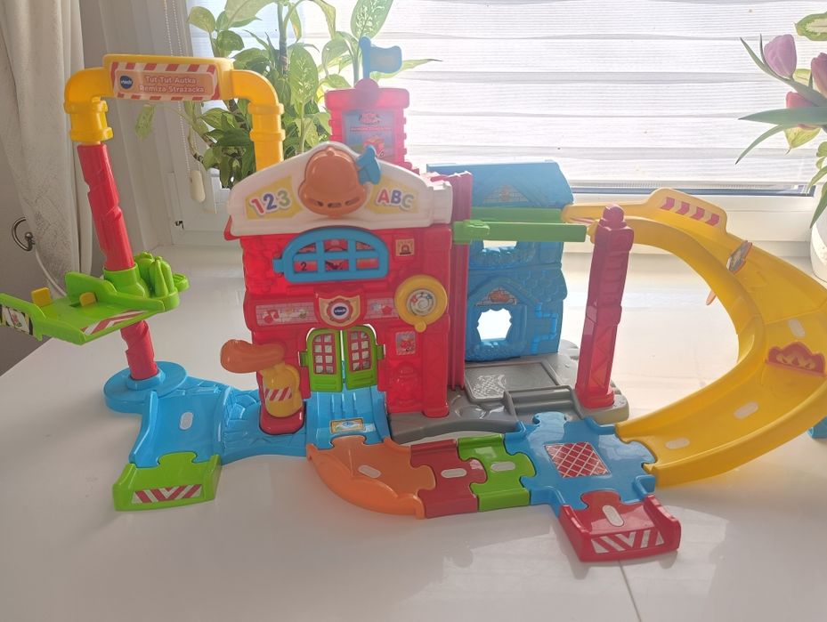 Remiza strażacka VTech Tut Tut Autka