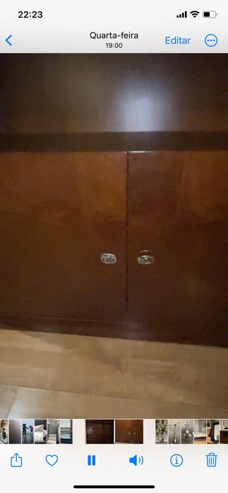 Livreira em madeira de Carvalho