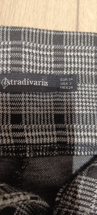 Spodnie damskie dziewczęce w kratkę rozmiar 34 Stradivarius